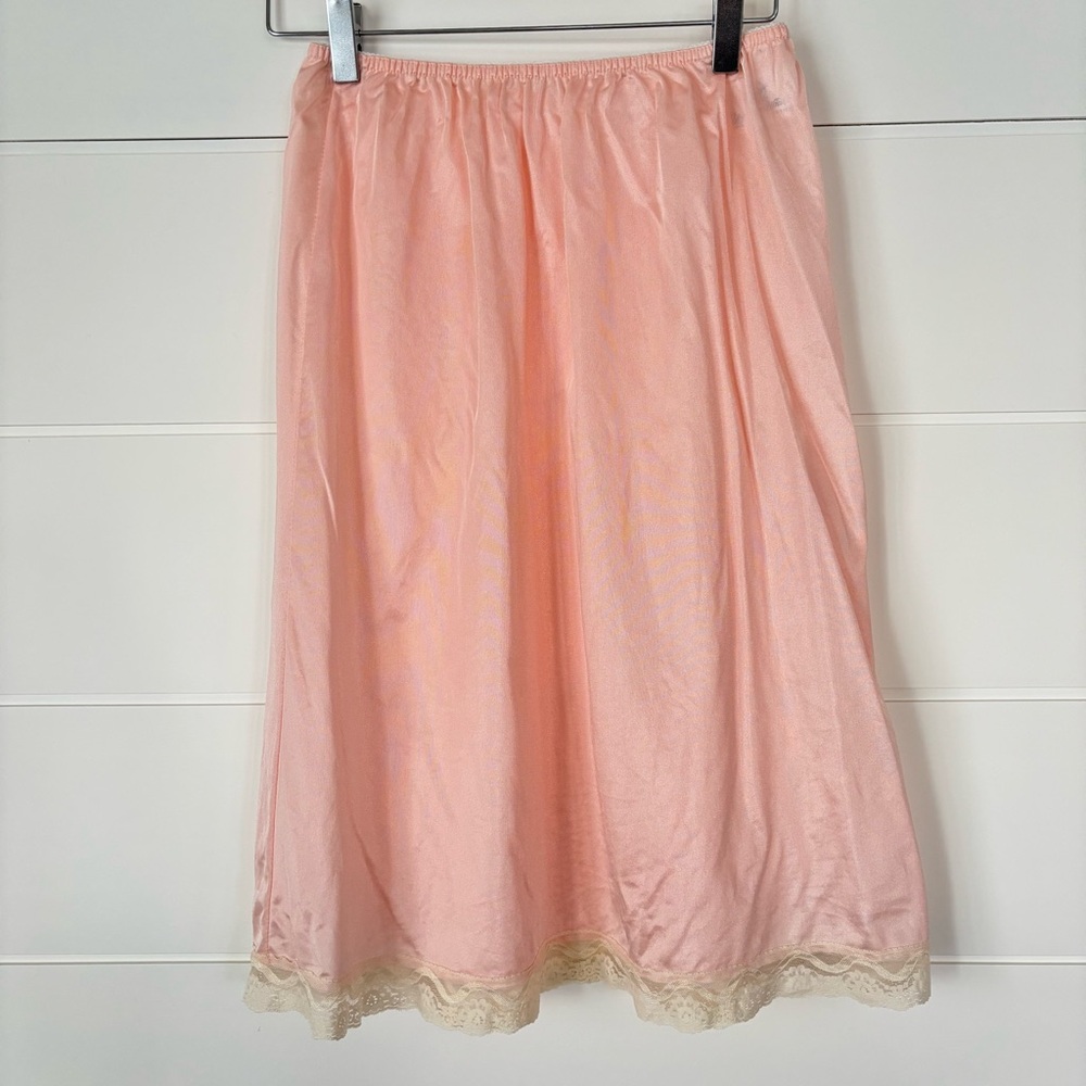 Vintage Slip Skirts Bundle of Three Pink and Nude Size Medium - Picture 2 of 15